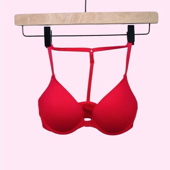 ✨3/$25✨ NWOT PINK Victorias Secret Bra - Picture 1 of 4